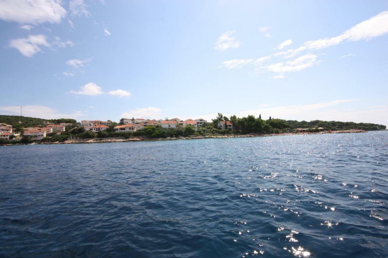 Apartmani Blagaic Maslinica Exterior photo